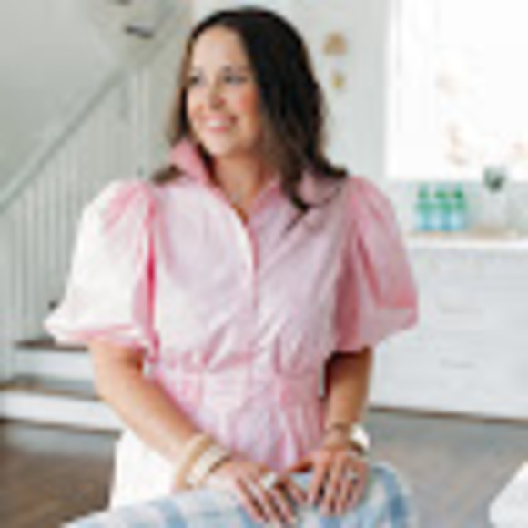 Meet your Posher, Trisha - Picture 1 of 1